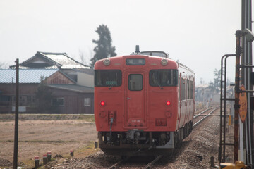 Fototapeta premium 昔ながらのディーゼル列車
