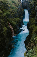 Obraz premium beautiful scenic waterfall in iceland 