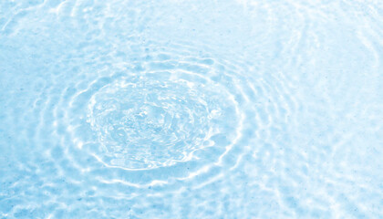 Fototapeta na wymiar clear water ripples