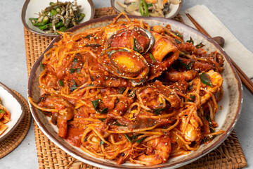 Korean food, seafood, agu, jjim, whole ribs, soup, kimchi, spam, dumplings, meat, clams, kalguksu, sea urchin eggs, side dishes, traditions