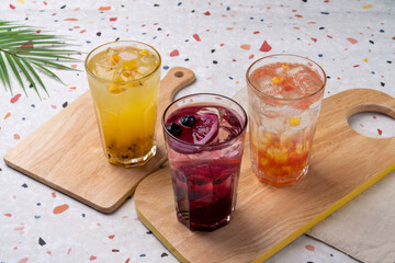 Fruit, salad, lunch box, juice, grapefruit, pineapple, lemon, mango, fashion fruit, sandwich, latte, green tea, vanilla, sweet potato, strawberry, handmade Cheongbae, ginger, omija, blueberry