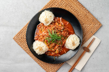 Korean food, fish, shrimp pancake, sea snail, seasoned noodles, soy sauce, wasabi, mugwort, spicy, chili pepper, perilla leaf, green onion