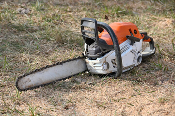 Close up professional chainsaw - 767910422