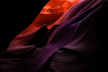 Foto auf Leinwand Close-up shot of a stunning landscape of an Antelope desert canyon with towering rocks © Wirestock