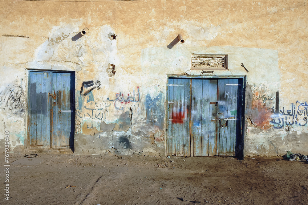 Wall mural Buildings in Degache oasis town, Tozeur Governorate, Tunisia