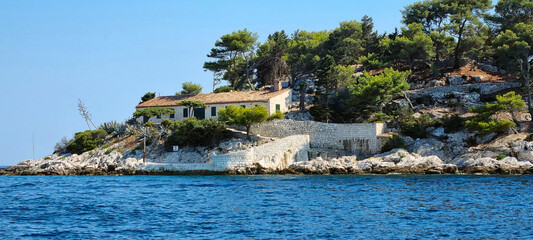 buildings at the coastline of the adriatic sea - obrazy, fototapety, plakaty