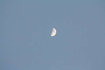 반달 하늘 행성 