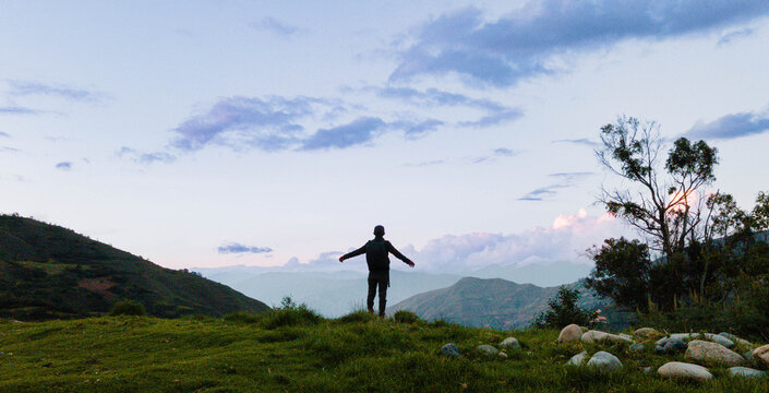 el turismo y el concepto de viaje.modo de vida saludable,aire libre ,cielo,estilo de vida