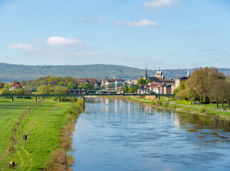Fototapeta na wymiar Fluss Weser in Minden als Panorama, NRW, Deutschland