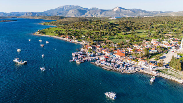 The name of Ildırı, which is a neighborhood of &Ccedil;eşme district in İzmir, is Erythrai in the ancient period.