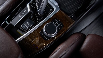 Automatic transmission shifter