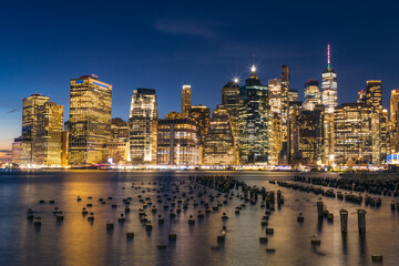 Fototapeta na wymiar Downtown sunset from Brooklyn in New York City (USA)