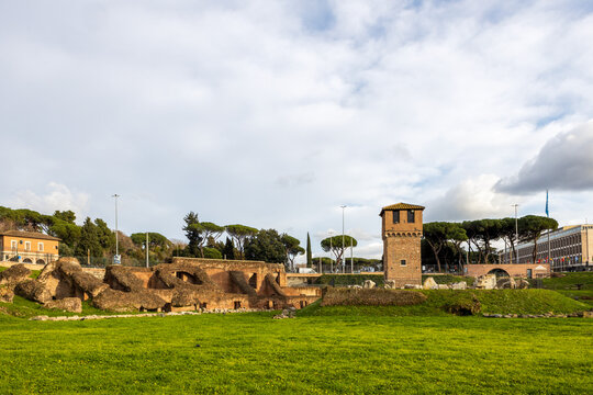 Circo Massimo (Circus Maximus) and ruins of Imperial Palace, Rome, Italy