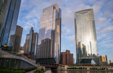 Chicago River in Chicago surrounded by the skyscrapers