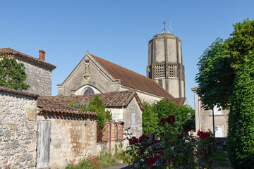 Village de Tournon d'Agenais et son église