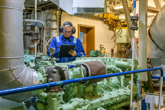 Ship Engine Room Images – Browse 15,885 Stock Photos, Vectors, and ...
