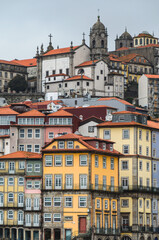 Fototapeta na wymiar Fachadas da cidade do Porto