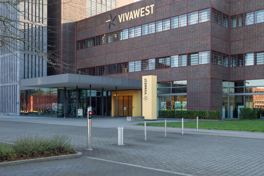 Haupteingang der Vivawest GmbH auf dem ehemaligen Gelände der Zeche Nordstern in Gelsenkirchen