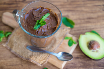 Healthy Homemade Avocado Pudding with Mint