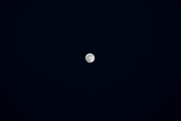 満月