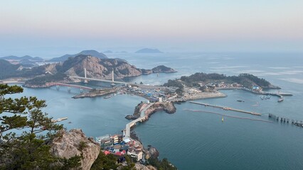 아름다운 바닷마을의 풍경