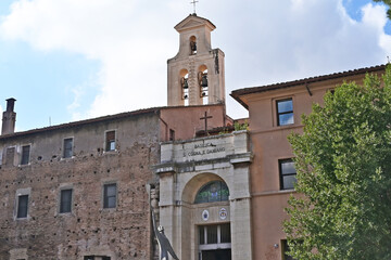 Roma, la chiesa dei santi Cosma e Damiano a Fori Imperiali