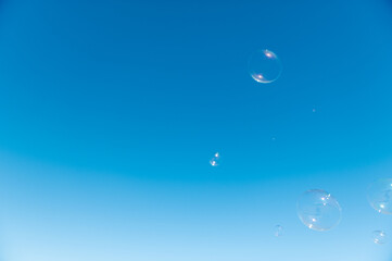 空とシャボン玉