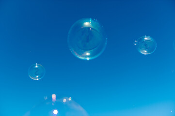 空とシャボン玉
