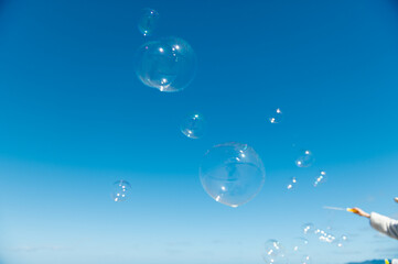 空とシャボン玉