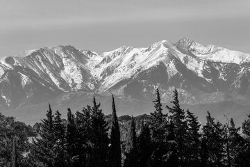 Obraz premium snow covered mountains