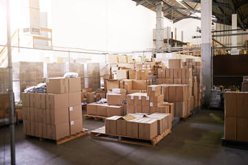 Boxes, packaging and factory production for shipping distribution for supply chain import,...