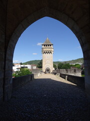 Occitanie, la ville de Cahors et le Pont de Valentré