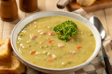 Split pea soup with ham and carrots - 768780408