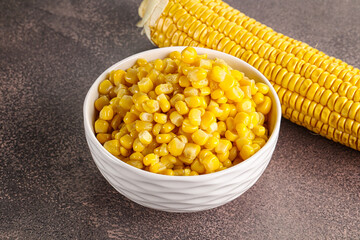 Marinated corn in the bowl