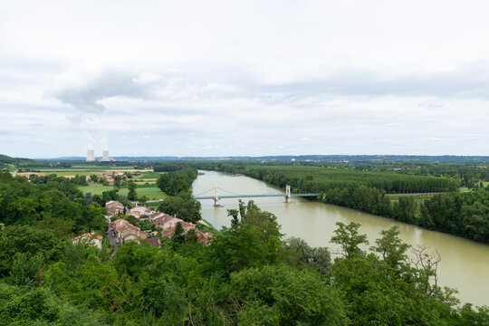 Vue sur la Garonne depuis Auvillar