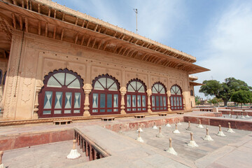Obraz premium Facade of the Gopal Bhawan, Deeg palace, Deeg, Rajasthan, India, Asia