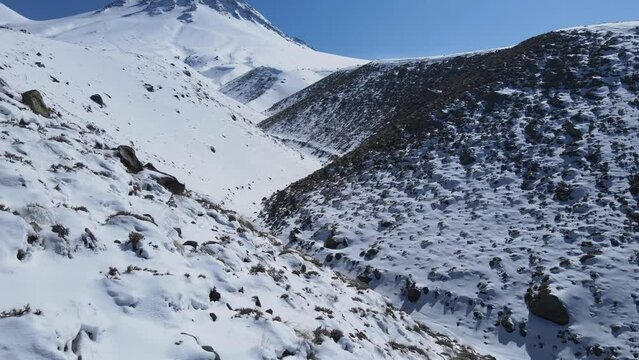 The scenic views of Hasan Mountain, which is a volcanic mountain with its 3268 meters peak, attracts the summit lovers with its majestic stance, Aksaray, Turkey