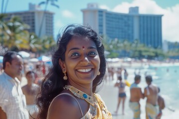 Old photo of a young woman in Hawaii smiling - obrazy, fototapety, plakaty