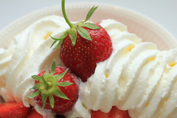 Strawberries and cream - 769235424
