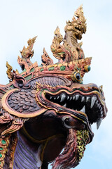 chinese dragon sculpture