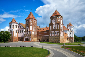 Fototapeta na wymiar The Mir castle in Belarus