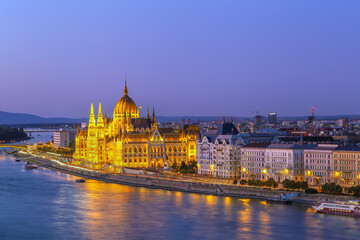 Fototapeta premium View of Hungarian Parliament Building, Budapest, Hungary