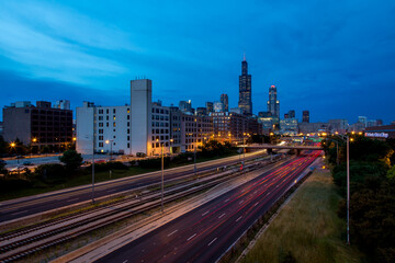 Fototapeta na wymiar Street view of Chicago skyline. Chicago is the 3rd most populous US city with 2.7 million residents (8.7 million in its urban area).