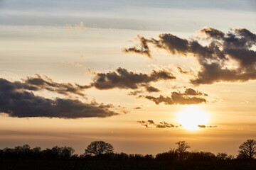 Fototapeta premium Abendhimmel im Sommer über Soest, Kreis Soest