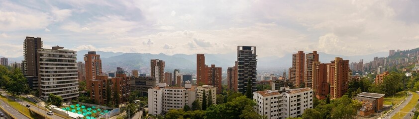 Panoramic view of Medellin's westward from the neighborhood of El Poblado - obrazy, fototapety, plakaty