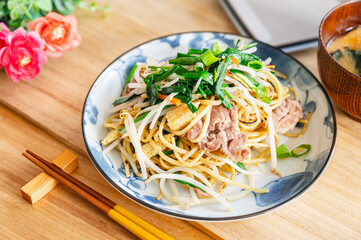 ニラと豚肉の和風焼きそば