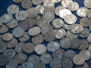Roman coin hoard found by metal detectorist © Dave Harrison-Ward