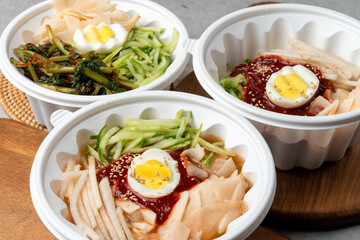 Korean food, noodles, cold noodles, pears, cucumbers, young radishes, bibim, eggs, radishes