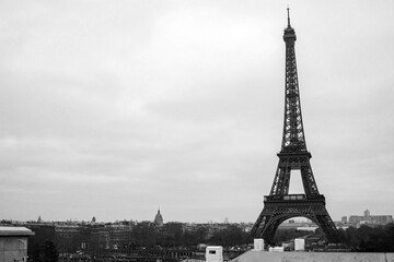 Obraz premium eiffel tower city