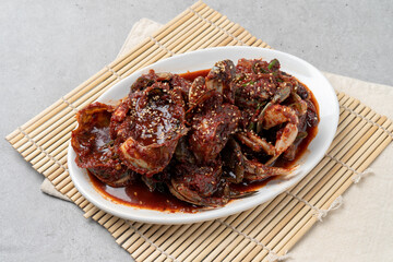 Korean food, red, crab, tempura, marinade, marinade, soy sauce, soup, steamed squid, stir-fried, braised tofu, pork, kimchi, stew, soybean paste, side dish, bean sprouts, anchovies, spinach